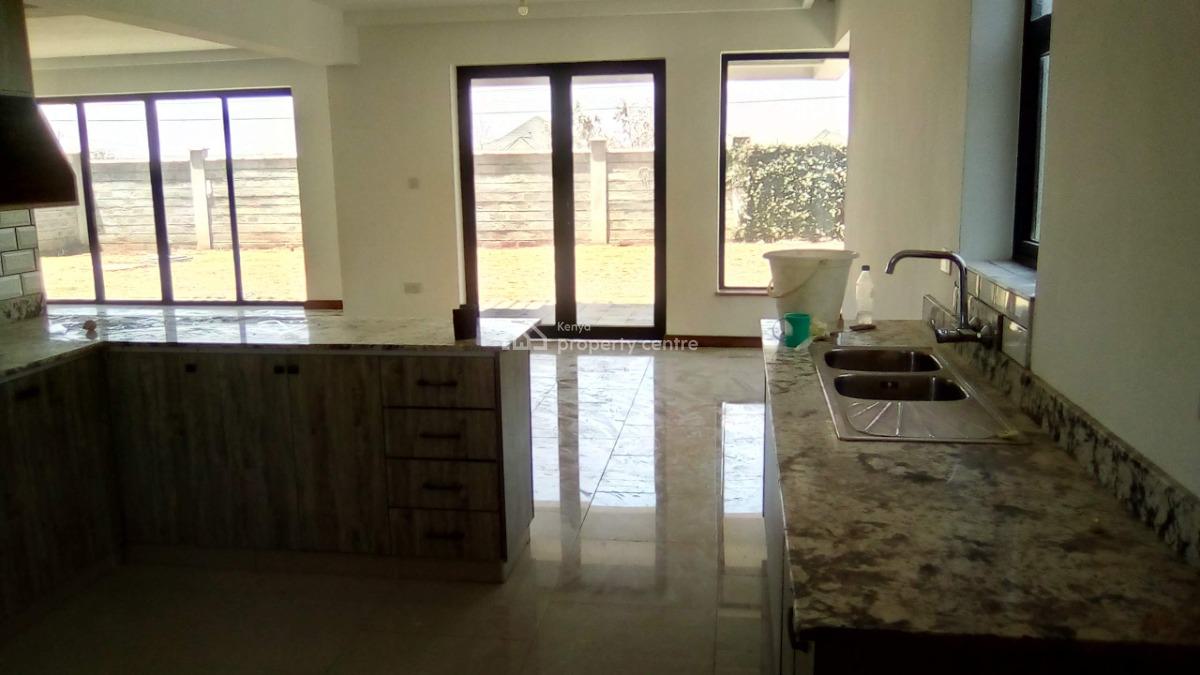 Flat Roof Top 4 Bedrooms Villa, Yukos, Kitengela, Kajiado, Terraced Duplex for Sale