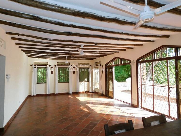 4 Bedroom House on Half Acre Touching, Hr-547, Mtwapa, Kilifi, House for Rent