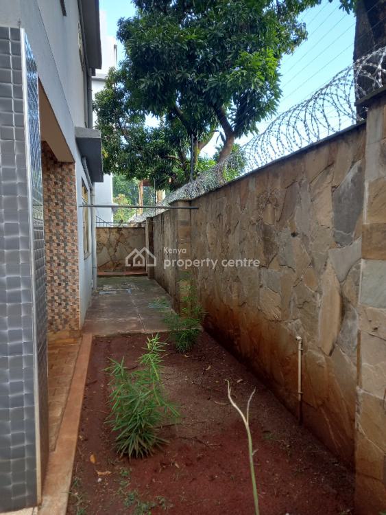 For Sale Ultramodern 5 Bedrooms Villa With Open Rooftop Terrace