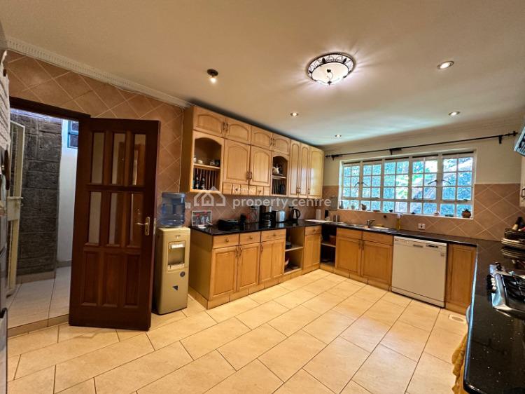 Luxurious 4 Bedroom All Ensuite Townhouse with Dsq, Lavington, Nairobi, House for Rent