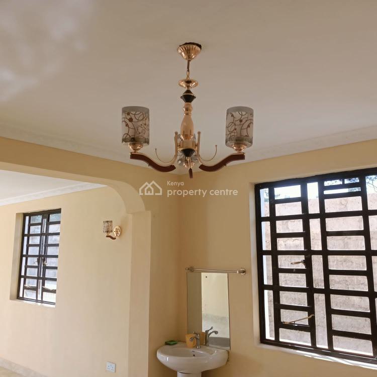 Spacious 4 Bedroom Maisonette on Quarter Acre with Study/dsq, Tarmac Road, Ongata Rongai, Kajiado, House for Sale