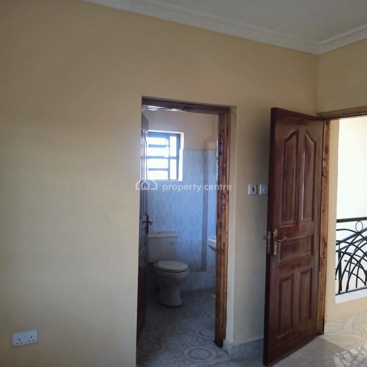 Spacious 4 Bedroom Maisonette on Quarter Acre with Study/dsq, Tarmac Road, Ongata Rongai, Kajiado, House for Sale