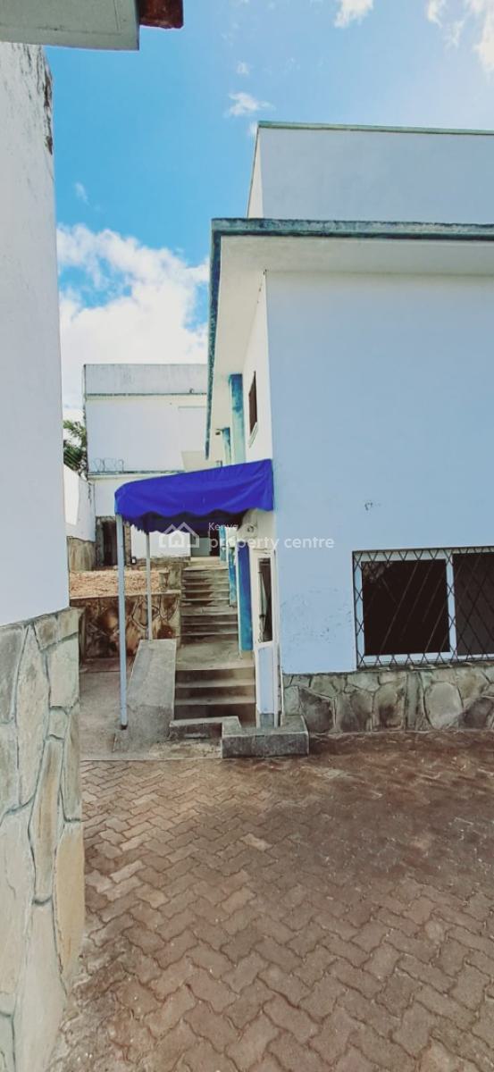 3 Bedrooms Bungalow Located in Nyali, Nyali, Mombasa, House for Sale