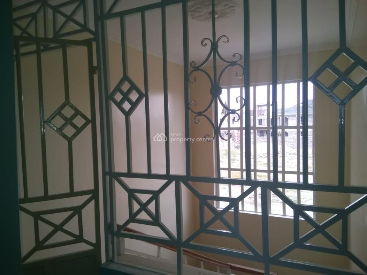 5 Bedroom Maisonette All Ensuite with Dsq in Kitengela., Kitengela, Kajiado, House for Sale