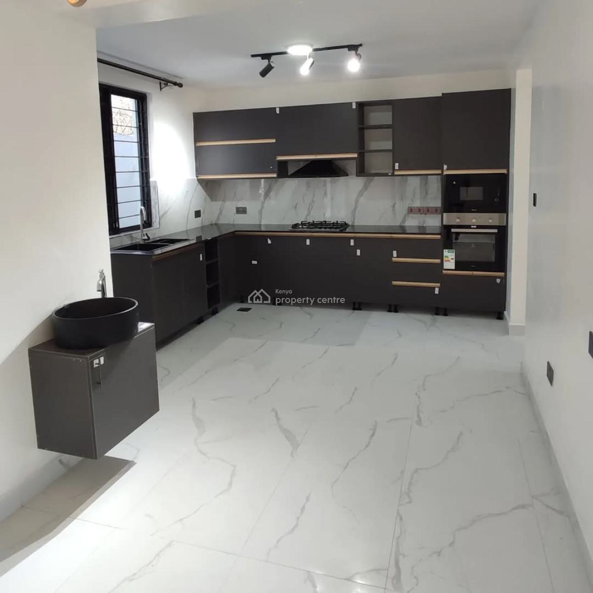 Contemporary 5bedroom All Ensuite Villa on Eighth Plot in Kimbo, Ruiru, Ruiru, Kiambu, House for Sale
