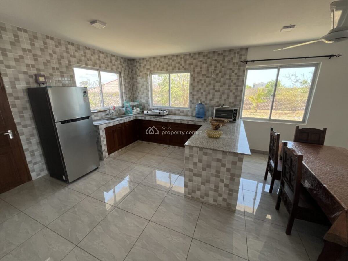 4 Bedroom House with Private Beach Access in Vipingo Beach Hr83, Mtwapa, Kilifi, House for Rent