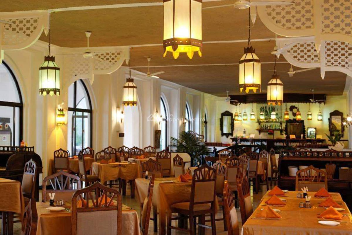 4 Star Beach Hotel with 191 Rooms in Diani Beach-kenyan Coast  Sitting, Ukunda Diani Kwale, Ukunda, Kwale, Restaurant / Bar for Sale