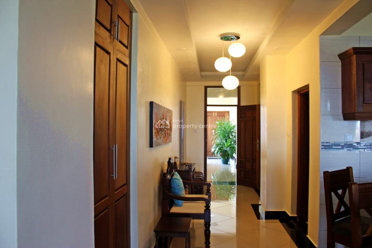 3 Bedroom Apartment 2nd Row From The Beach Along Mwamba Avenue in Momb, Mombasa, Nyali, Mombasa, Townhouse for Sale