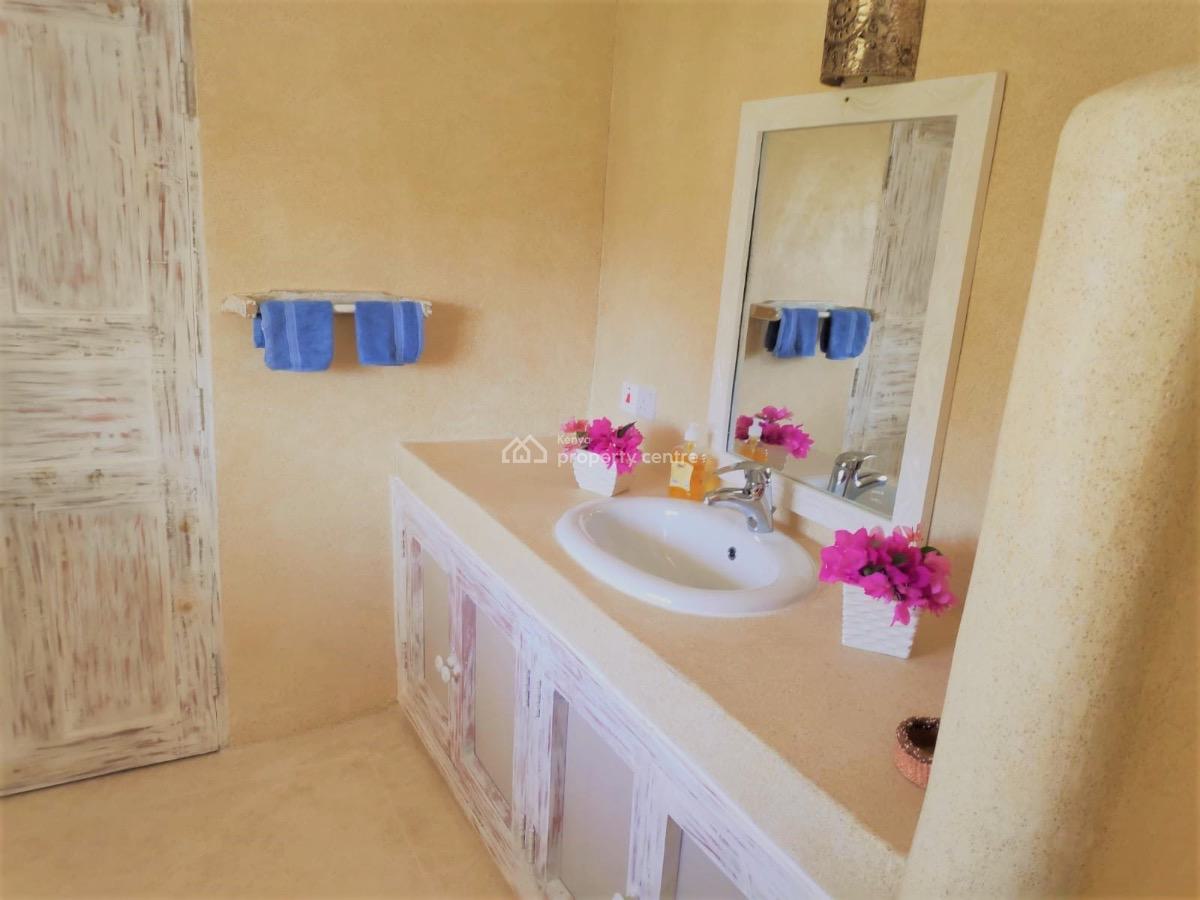 6 Bedrooms Sitting on a Half Acre 45m, Watamu, Watamu, Kilifi, Townhouse for Sale