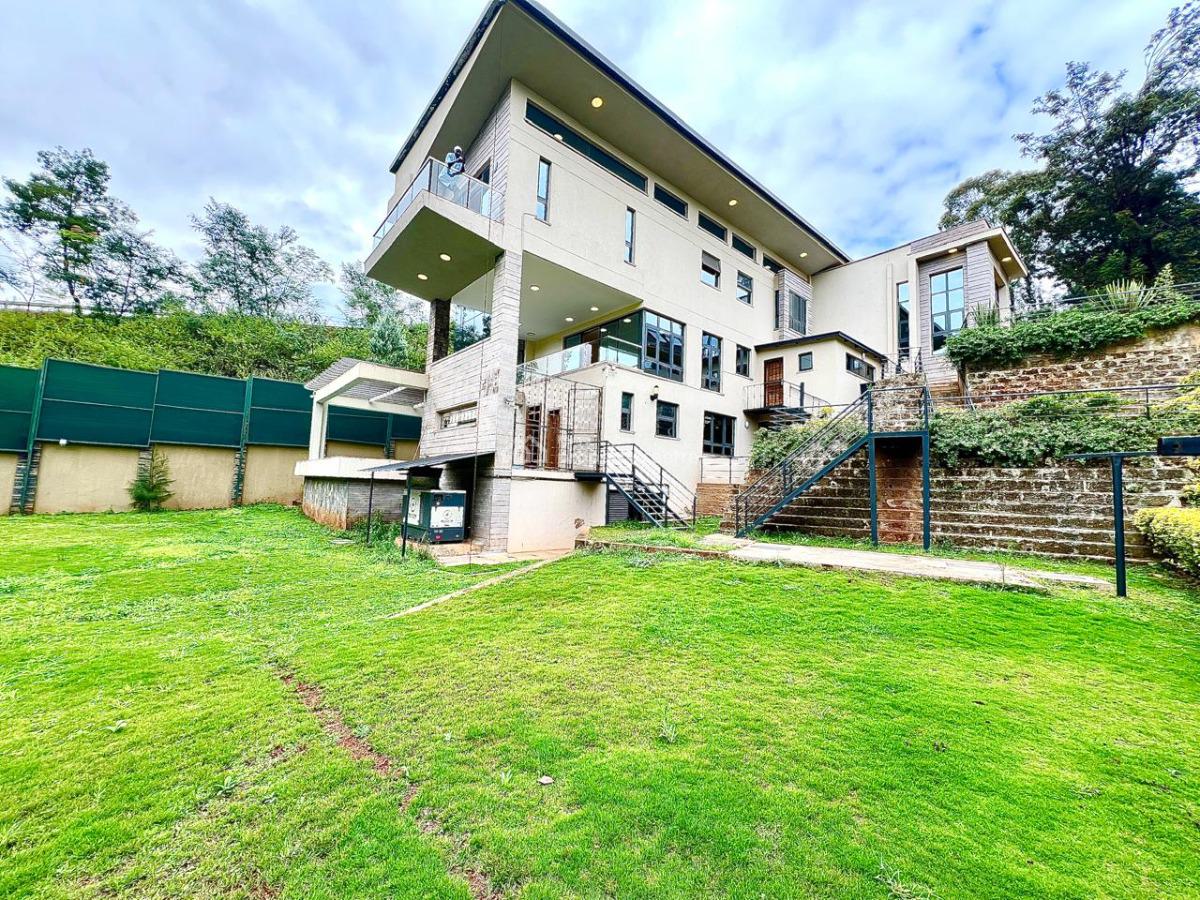 Exceptional 5 Bedroom Villa All Ensuite Plus 2 Dsq(s), Mature Garden, Lower Kabete Road, Loresho, Westlands, Nairobi, Townhouse for Rent