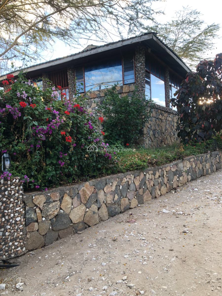 Maasai Echo Lodge Resort Hotel on a 55acre Land, Kajiado Town, Kitengela, Kajiado, Hotel / Guest House for Sale