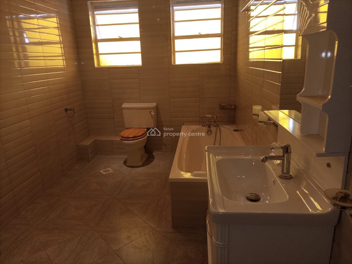 5 Bedrooms House, All Ensuite in a Gated Estate, Ruiru, Kiambu, Townhouse for Sale