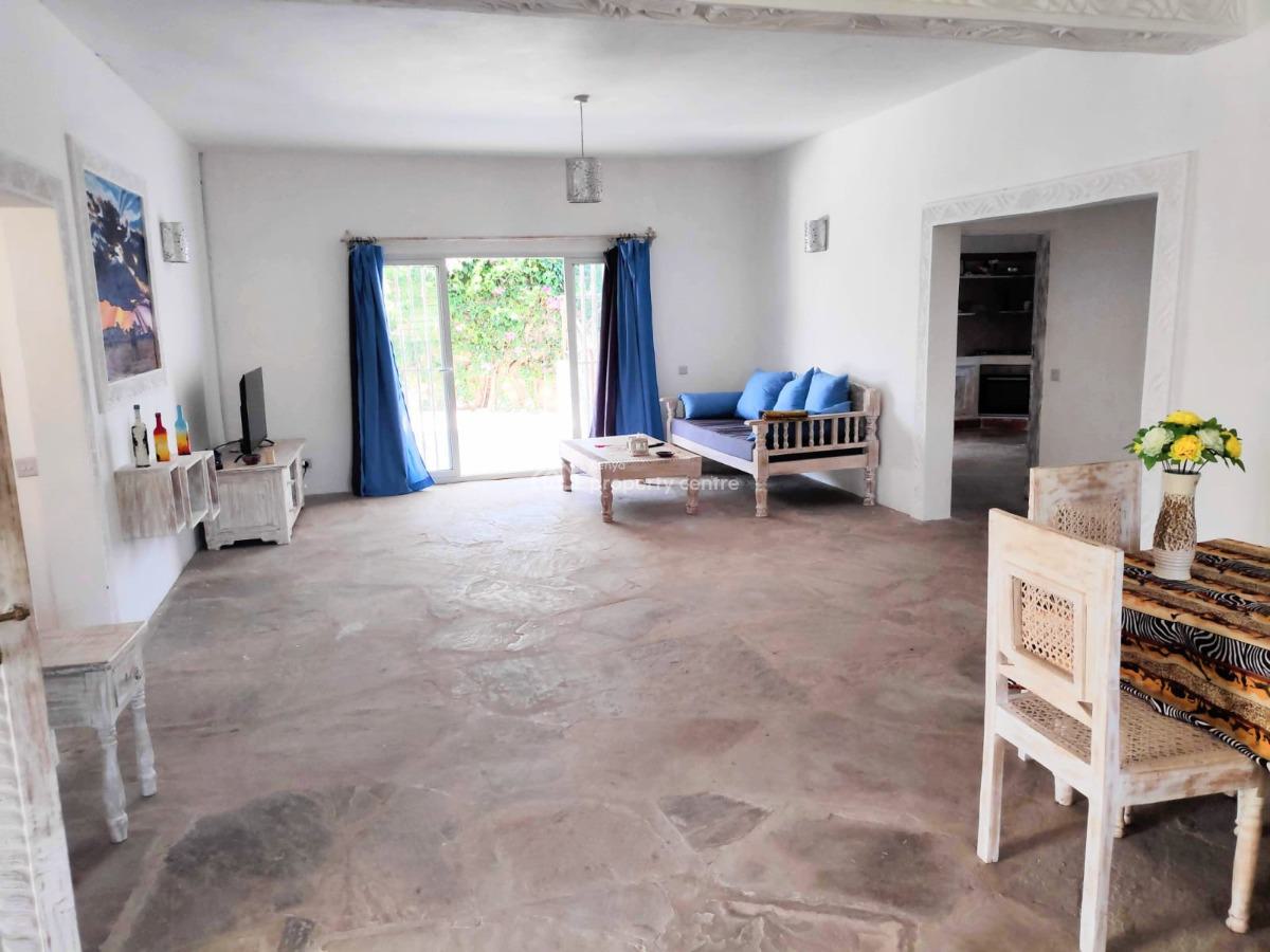 6 Bedrooms Sitting on a Half Acre Plot Each Front, Watamu, Kilifi, Townhouse for Sale