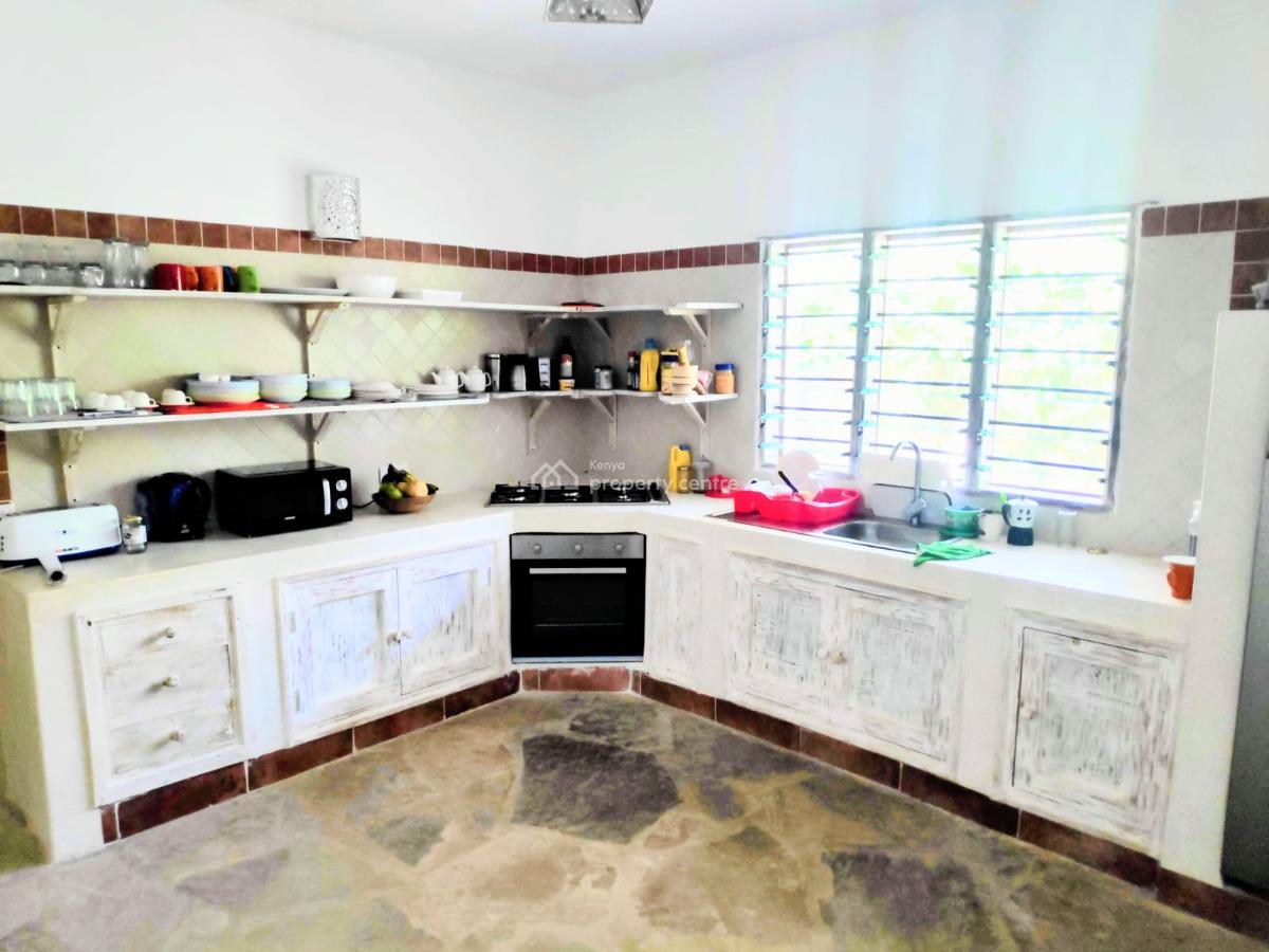 6 Bedrooms Sitting on a Half Acre Plot Each Front, Watamu, Kilifi, Townhouse for Sale