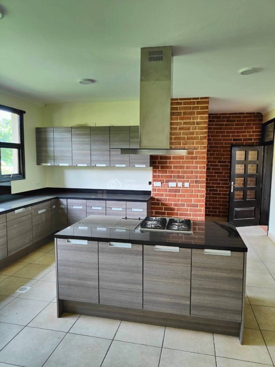 Exquisite 5 Bedroom Home All Ensuite with Pool on Half Acre in Karen., Karen, Nairobi, House for Sale