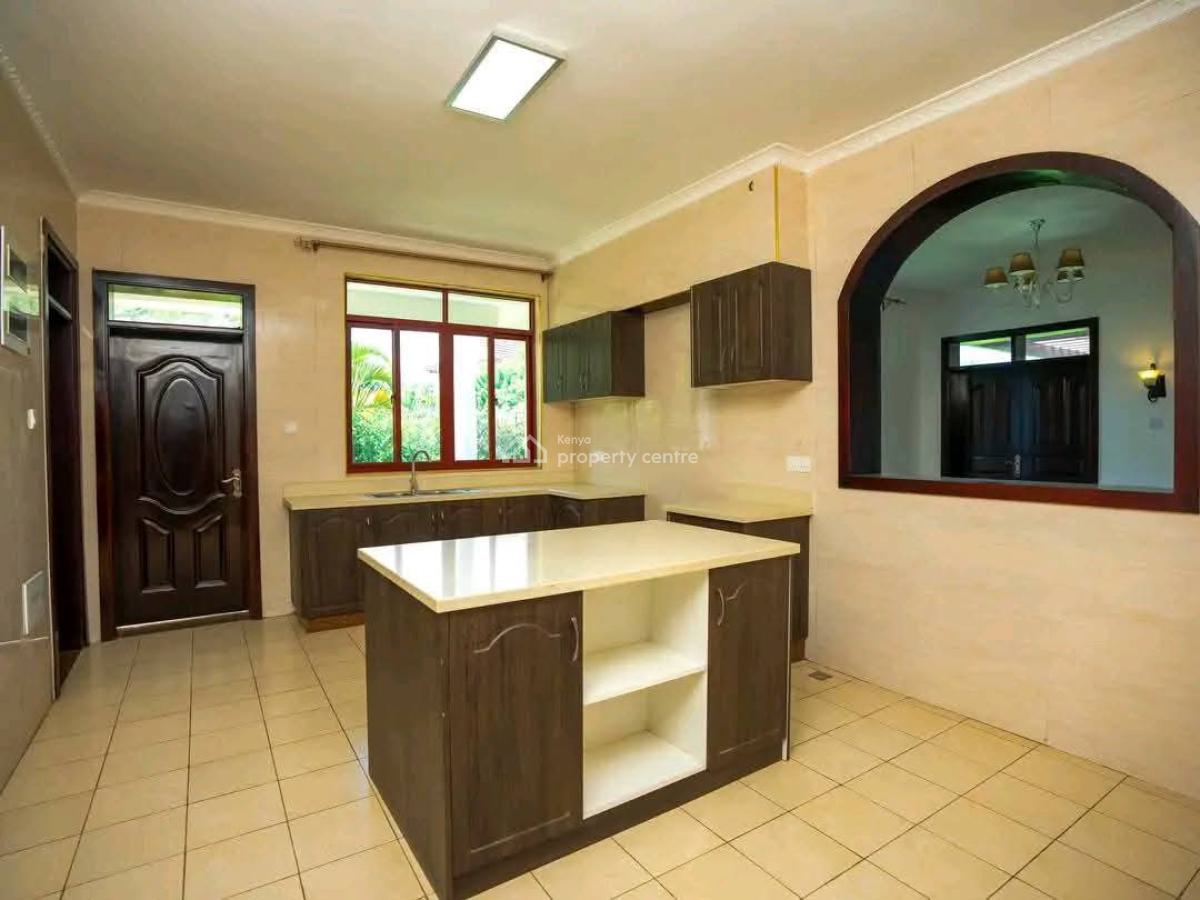 Beautiful 5 Bedroom House All Ensuite Plus Dsq in Karen, Karen, Nairobi, House for Sale