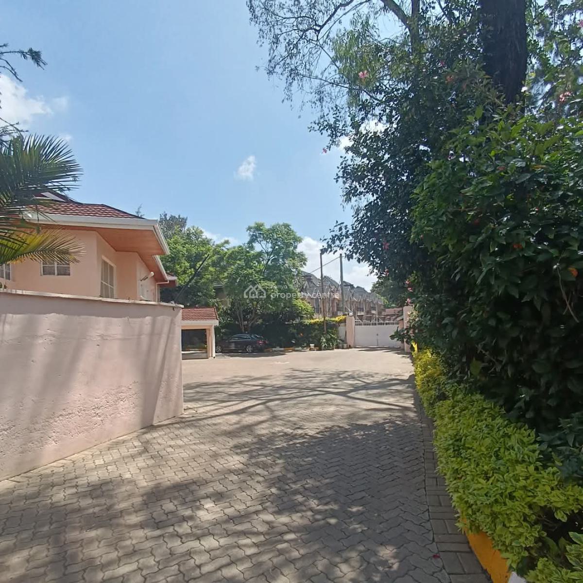 Elegant 5bedroom Townhouse All Ensuite Plus Dsq in Lavington., Lavington, Nairobi, House for Sale