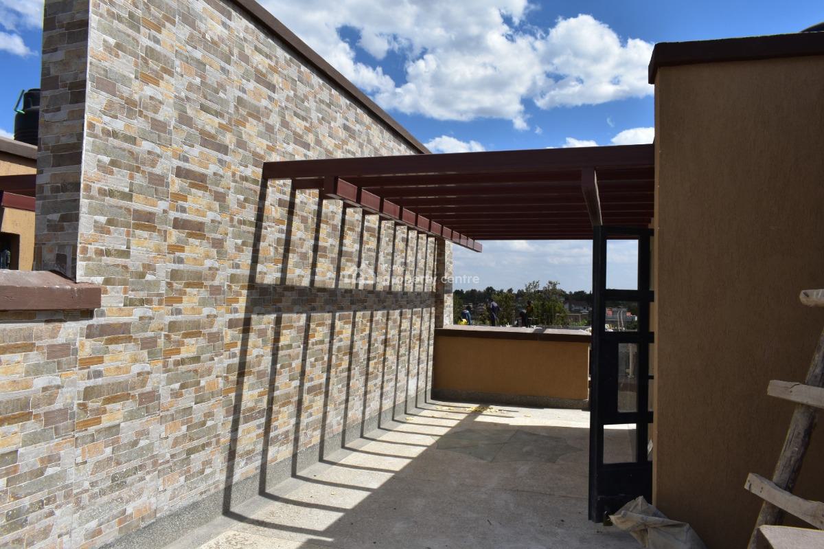 Modern Flat Roofed 4 Bedroom Townhouse with Dsq in Ruiru., Ruiru, Kiambu, House for Sale