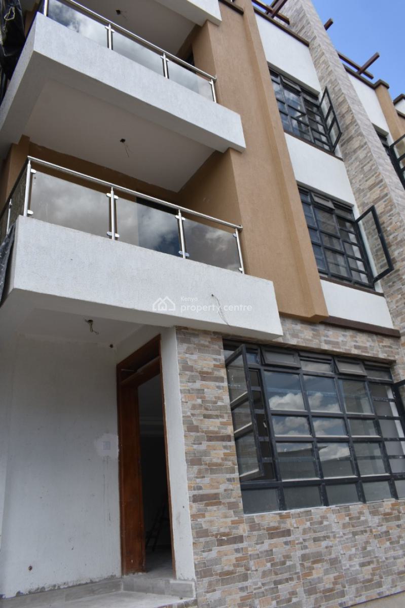 Modern Flat Roofed 4 Bedroom Townhouse with Dsq in Ruiru., Ruiru, Kiambu, House for Sale