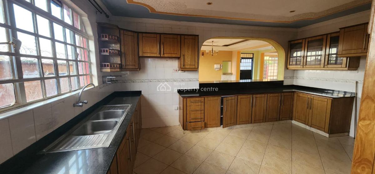5bedroom Maisonette All Ensuite with Dsq on 0.044ha in Kamakis, Ruiru., Kamakis, Ruiru, Kiambu, House for Sale