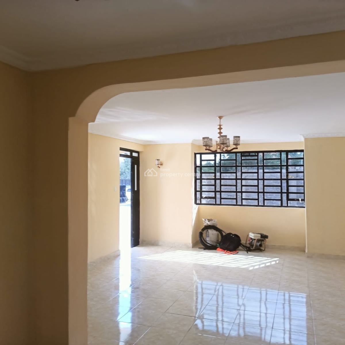 Spacious 4 Bedroom Maisonette on Quarter Acre with Study/dsq in Rongai, Ongata Rongai, Kajiado, House for Sale