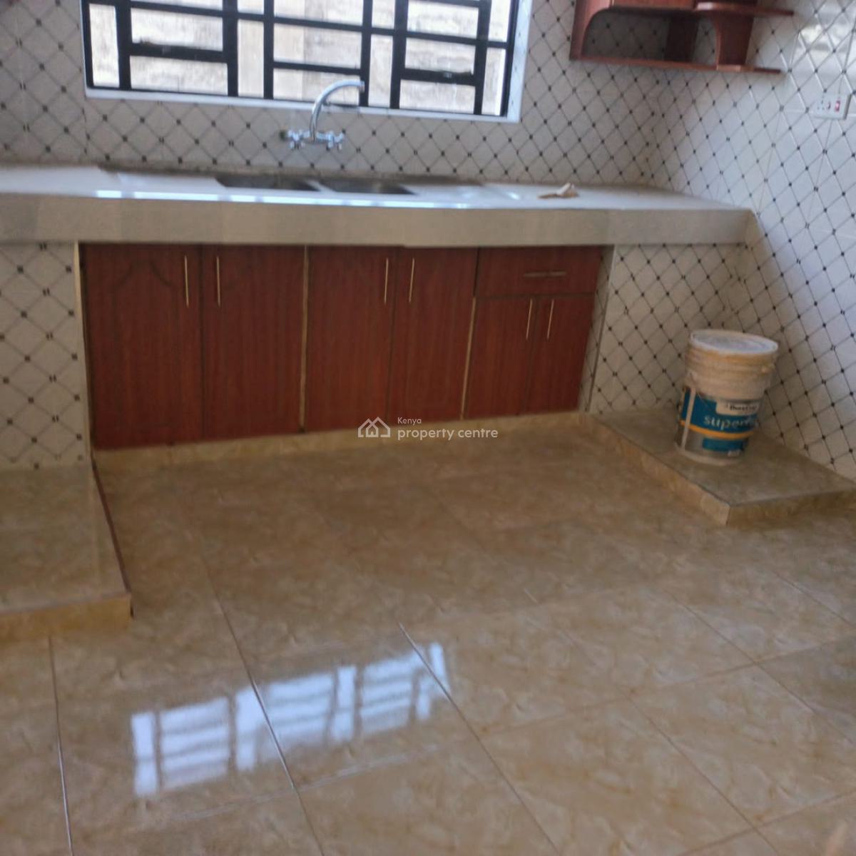 Spacious 4 Bedroom Maisonette on Quarter Acre with Study/dsq in Rongai, Ongata Rongai, Kajiado, House for Sale