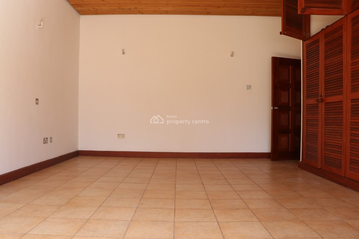 4 Bedroom Villa on Half Acre in Rosslyn, Rosslyn Lone Tree, Rosslyn, Westlands, Nairobi, Townhouse for Rent