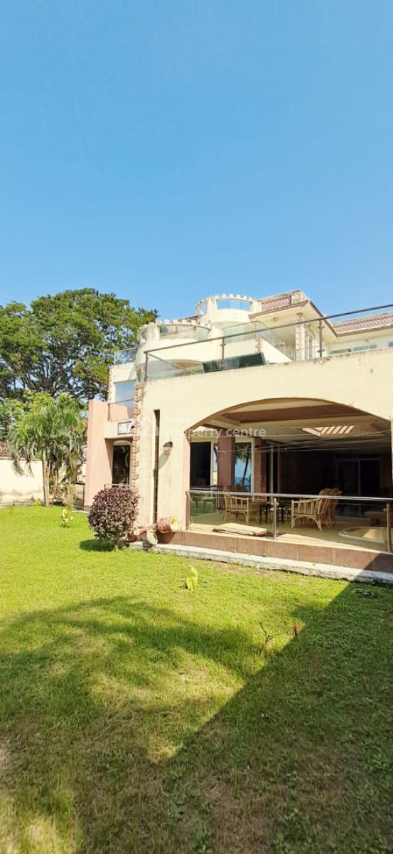 6 Bedrooms Executive Beach Mansion, Nyali, Mombasa, House for Sale