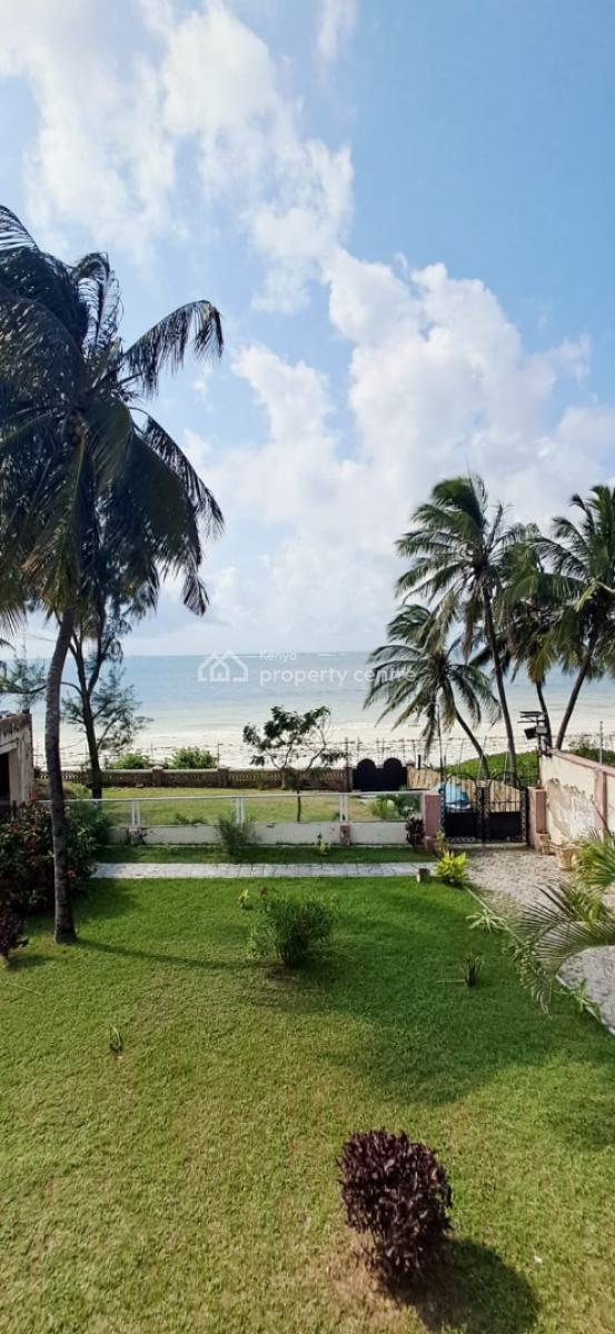 6 Bedrooms Executive Beach Mansion, Nyali, Mombasa, House for Sale