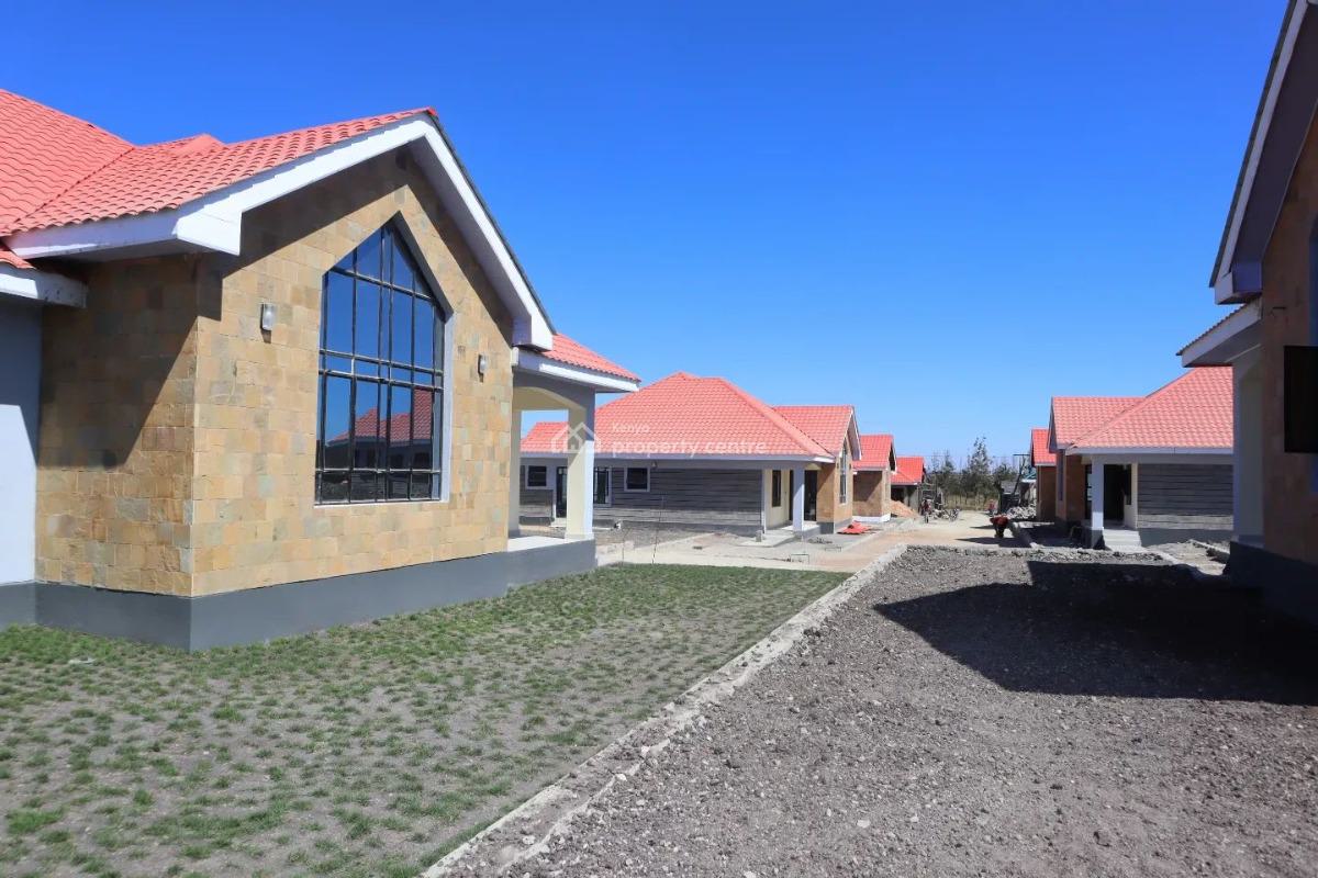Modern 3-bedroom All-ensuite Bungalow with Dsq in Gated Community, Acacia, Kitengela, Kajiado, House for Sale