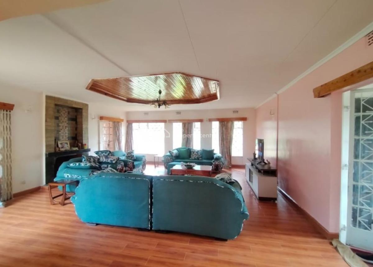 ½ Acre Prime Land with 4-bedroom House  with Ready Title Deed, Windyridge Near The Hub, Karen, Nairobi, Land for Sale