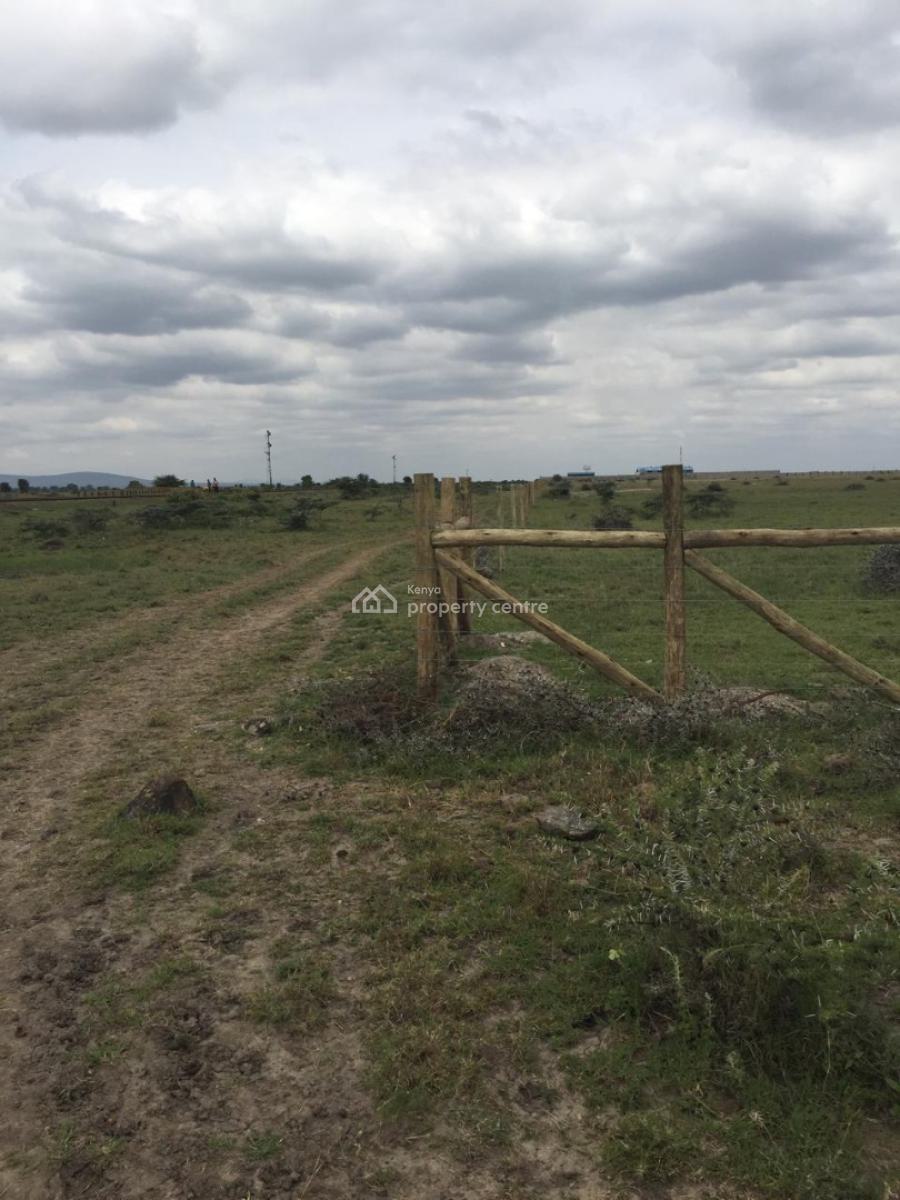 Vacant Land. 120 Acres., Off Mombasa Road., Athi River, Machakos, Mixed-use Land for Sale