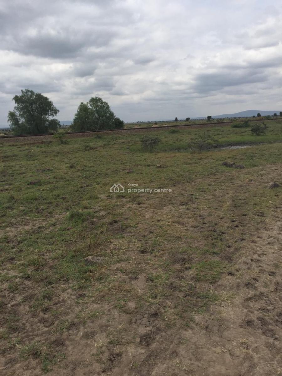 Vacant Land. 120 Acres., Off Mombasa Road., Athi River, Machakos, Mixed-use Land for Sale