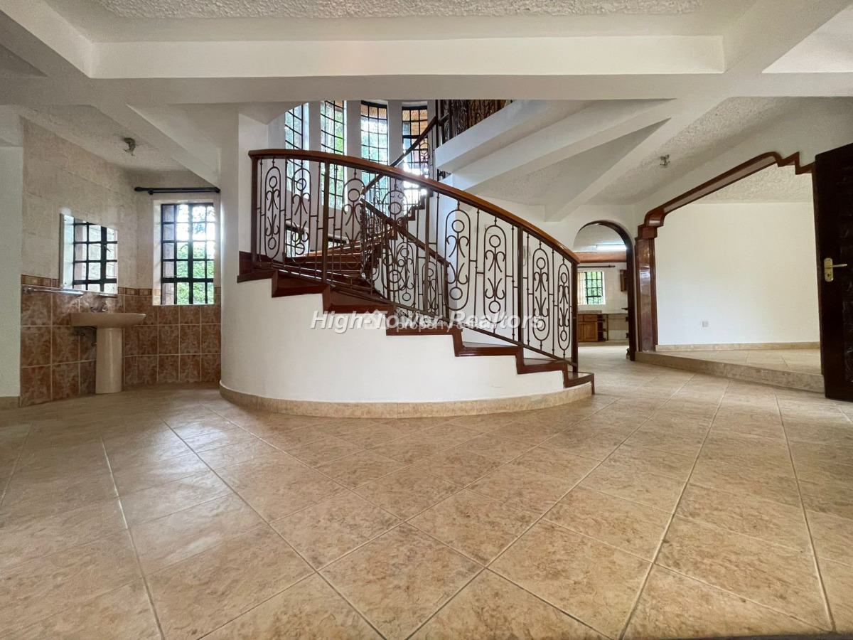 The Lush-wood Residence, Karen, Nairobi, House for Rent