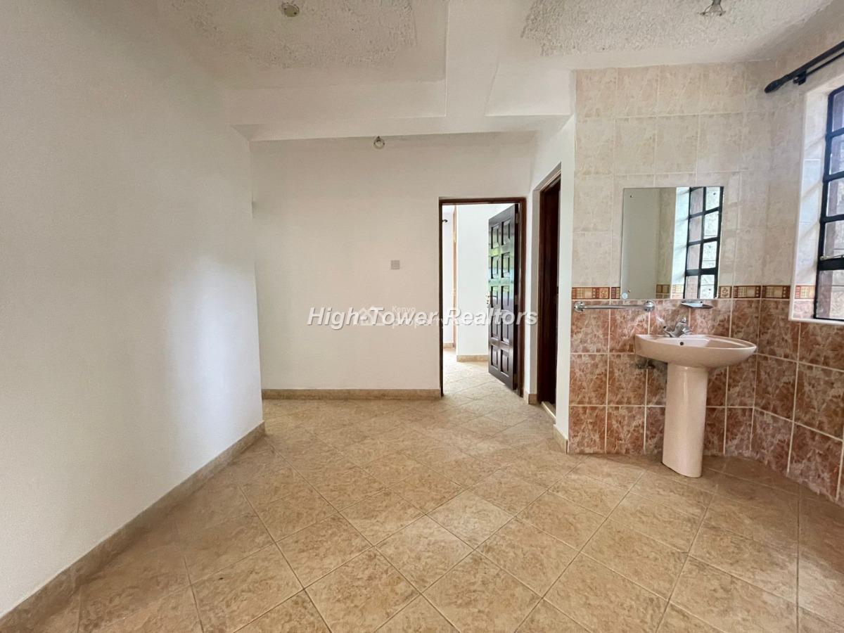 The Lush-wood Residence, Karen, Nairobi, House for Rent