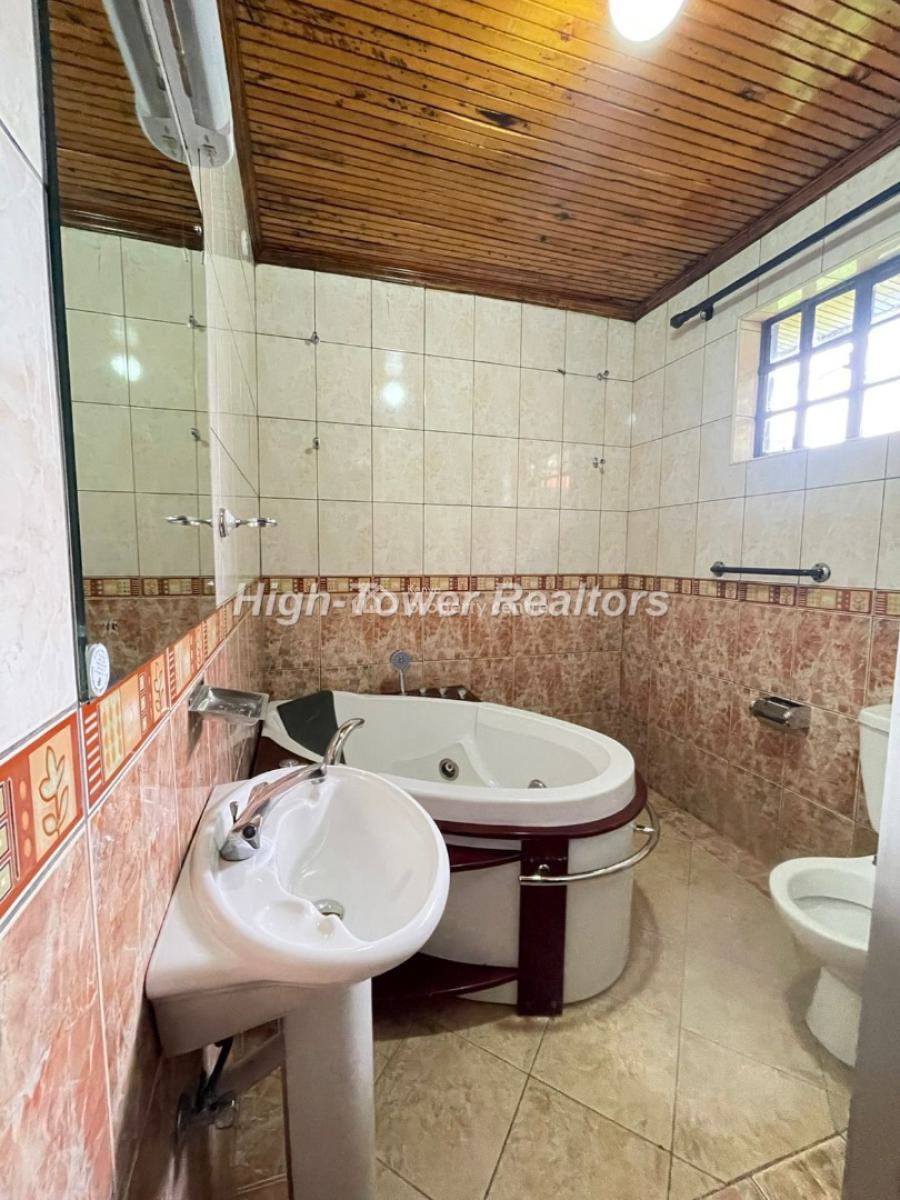 The Lush-wood Residence, Karen, Nairobi, House for Rent