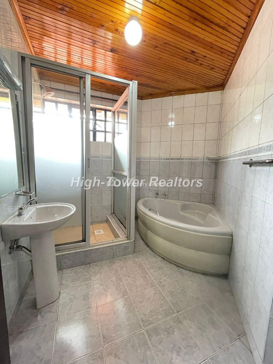 The Lush-wood Residence, Karen, Nairobi, House for Rent
