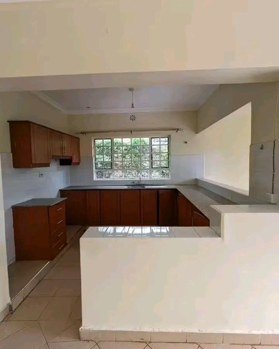 Spacious 3-bedroom House  in  Kenyatta Road, Kenyatta Road, Ruiru, Kiambu, House for Rent