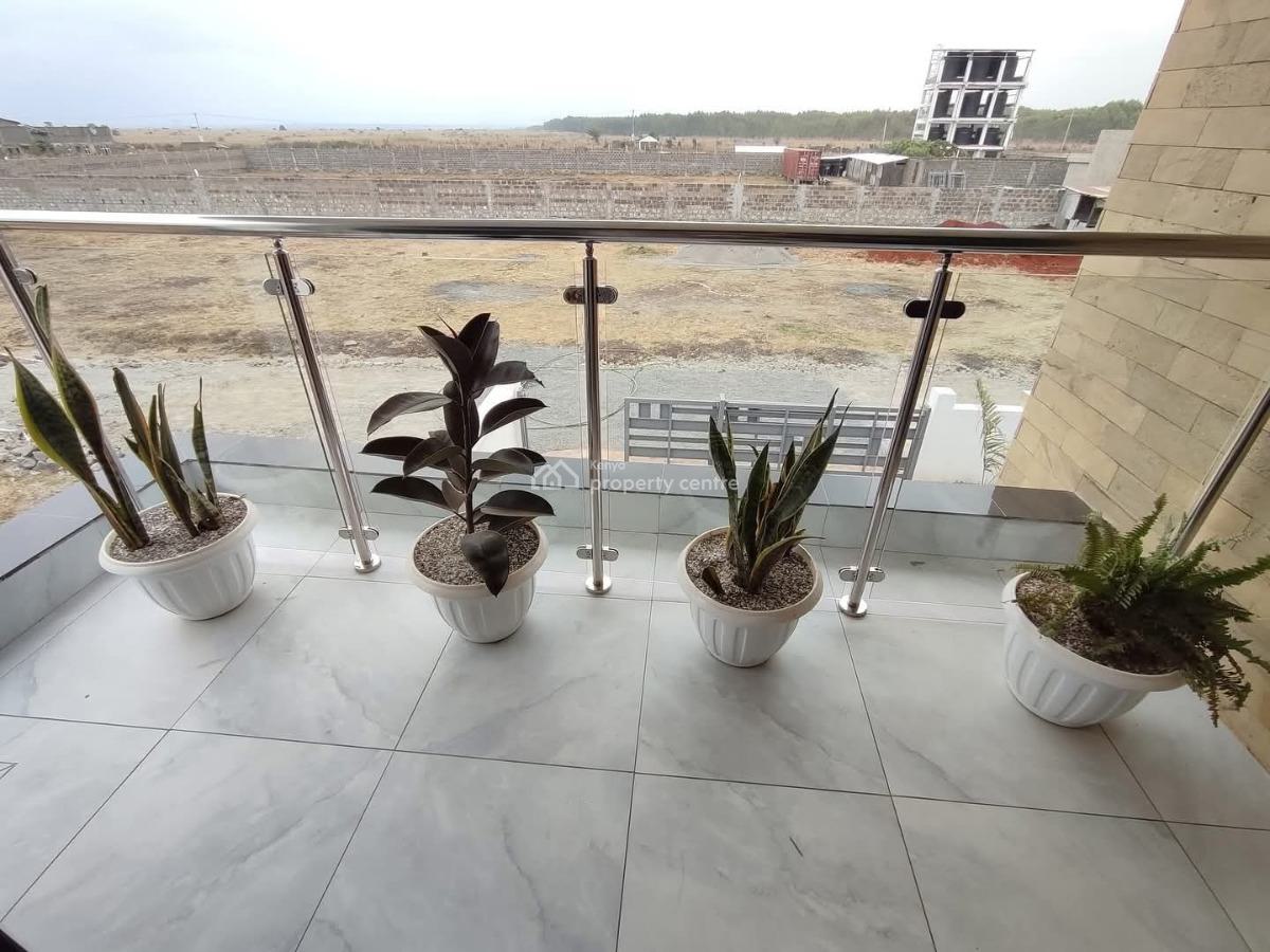 4-bedroom Villa + Dsq / Gated Community in Ruiru, Eastern Bypass, Ruiru, Kiambu, House for Sale