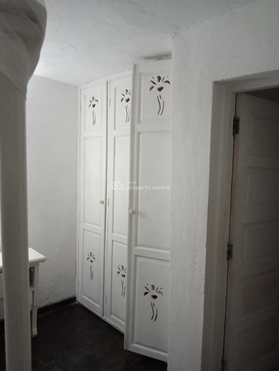 Short-stay Luxury Beachfront 2-bedroom Villa in Malindi, Harbourkey Villas, Malindi Town, Kilifi, Detached Duplex Short Let