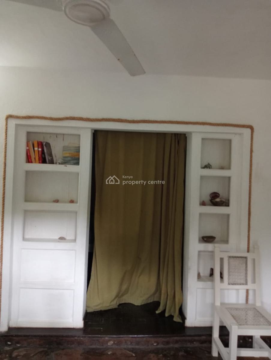 Short-stay Luxury Beachfront 2-bedroom Villa in Malindi, Harbourkey Villas, Malindi Town, Kilifi, Detached Duplex Short Let