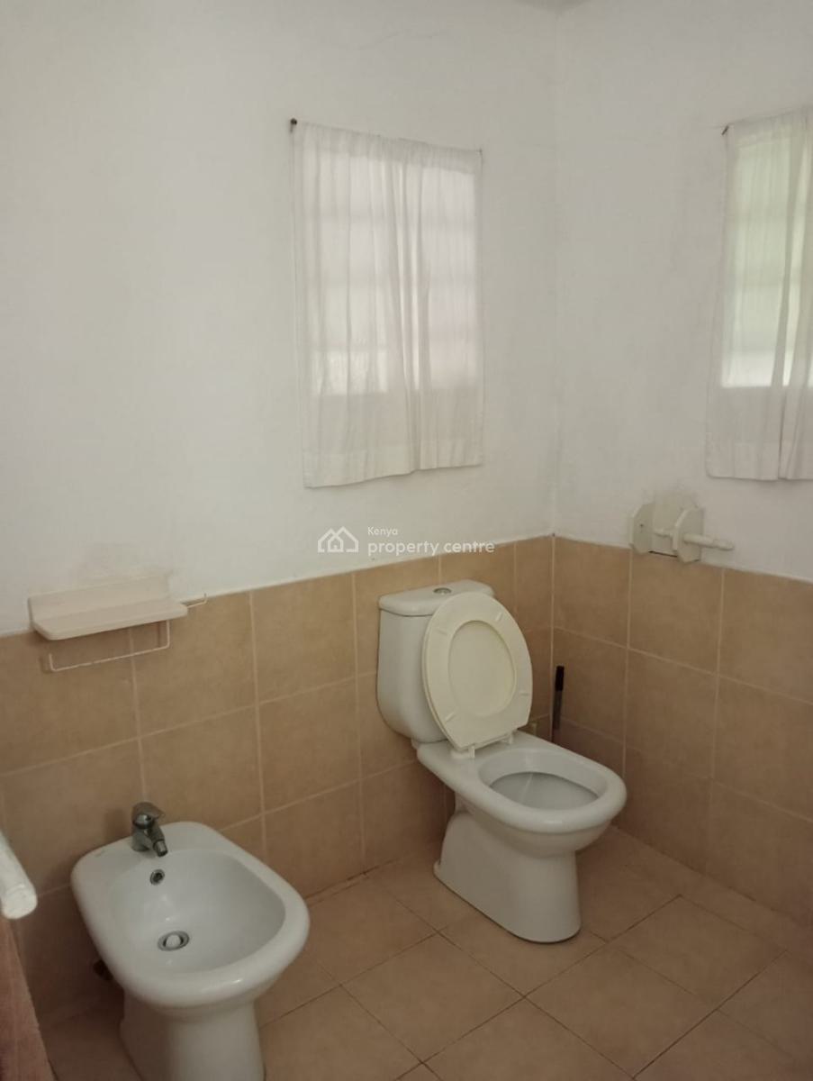 Short-stay Luxury Beachfront 2-bedroom Villa in Malindi, Harbourkey Villas, Malindi Town, Kilifi, Detached Duplex Short Let