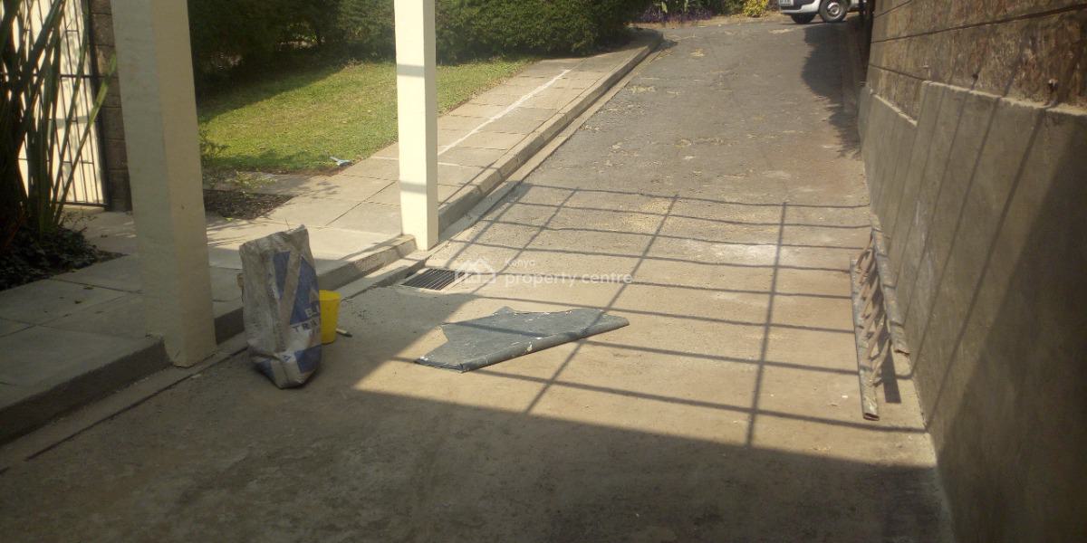 Three (3) Bedroom Spacious and Master Ensuite Townhouse with Extras, Kilimani, Near Yaya Center, Kilimani, Nairobi, Townhouse for Rent