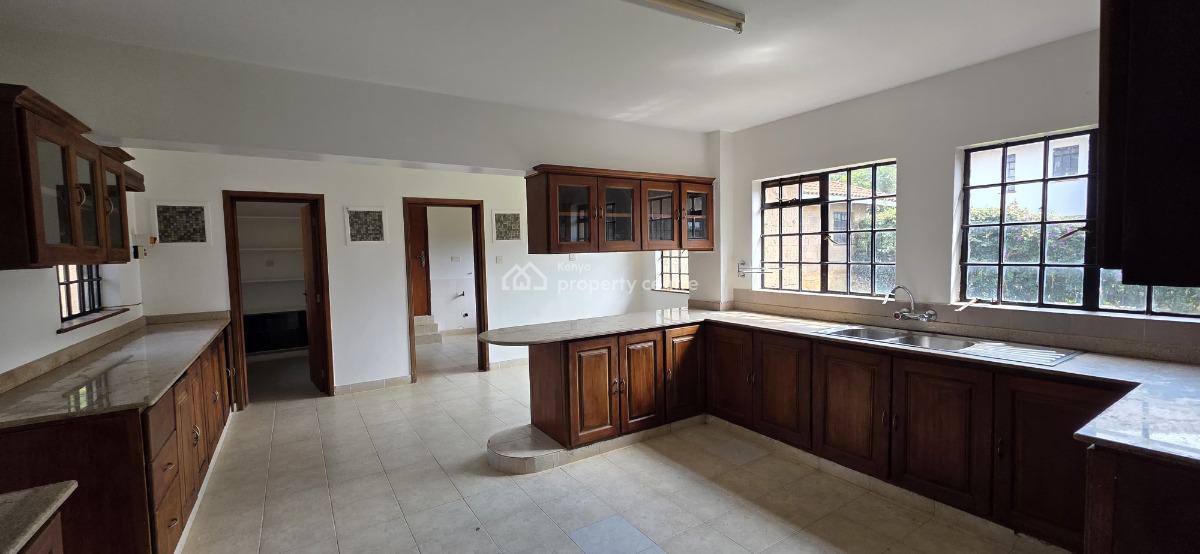 Luxurious 5-bedroom Townhouse in Runda, Nairobi, Runda, Runda, Westlands, Nairobi, Townhouse for Sale