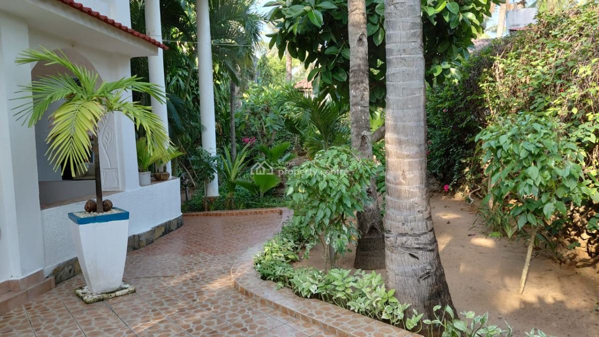 Exquisite 2-story 4-bedroom Home in Watamu -- Kes 28,000,000, Watamu, Kilifi, House for Sale