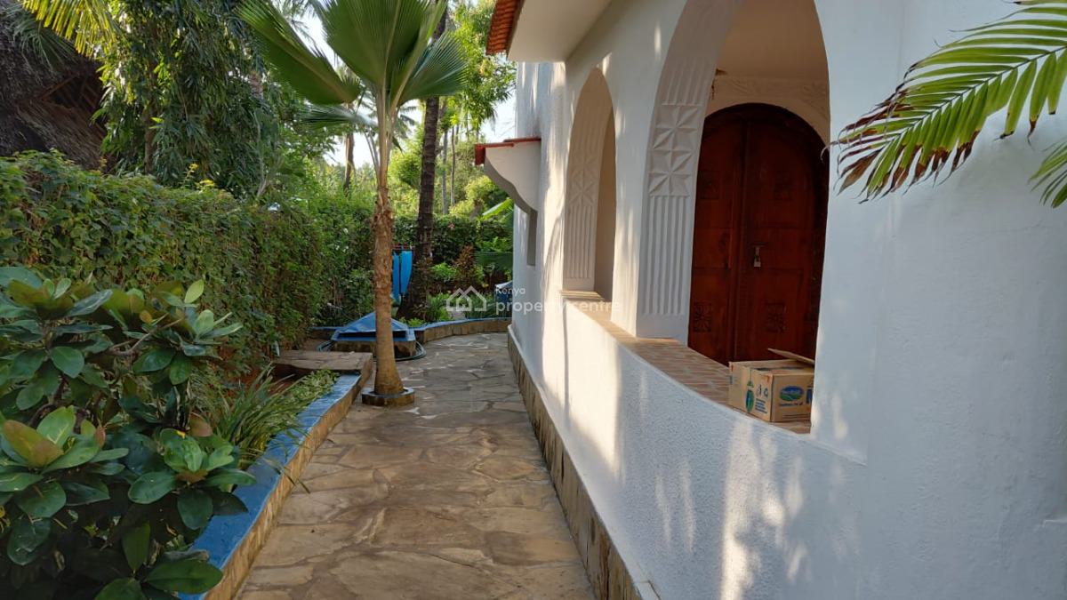 Exquisite 2-story 4-bedroom Home in Watamu -- Kes 28,000,000, Watamu, Kilifi, House for Sale