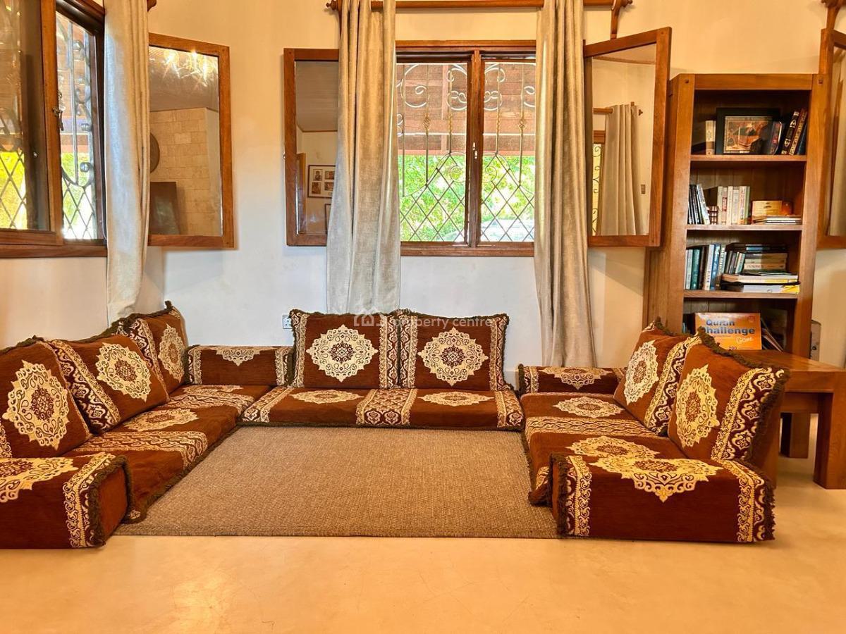 Luxury 3-bedroom Bungalows Short-stay in Kilifi, Bofa Beach, Mtwapa, Kilifi, House Short Let