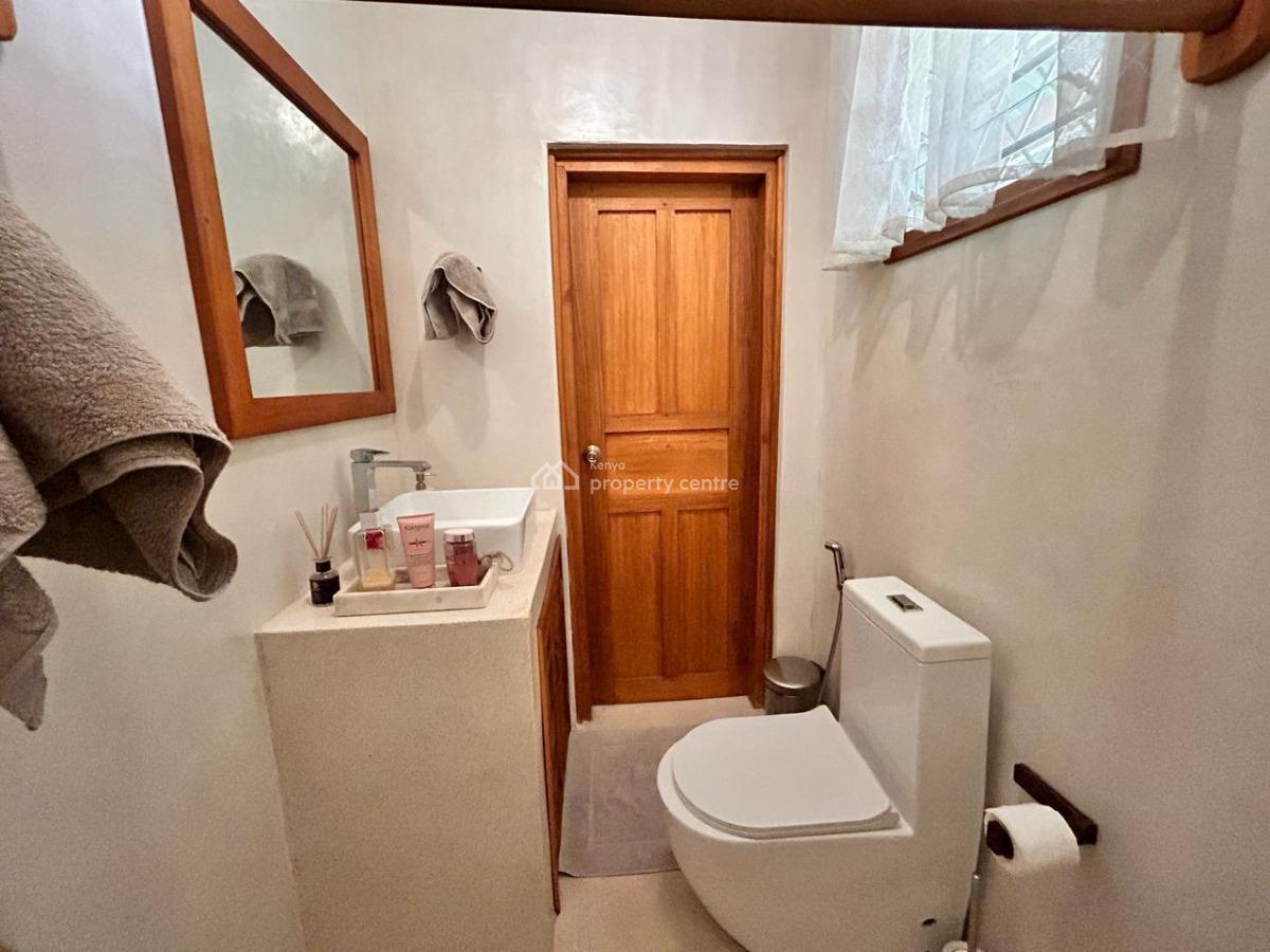 Luxury 3-bedroom Bungalows Short-stay in Kilifi, Bofa Beach, Mtwapa, Kilifi, House Short Let