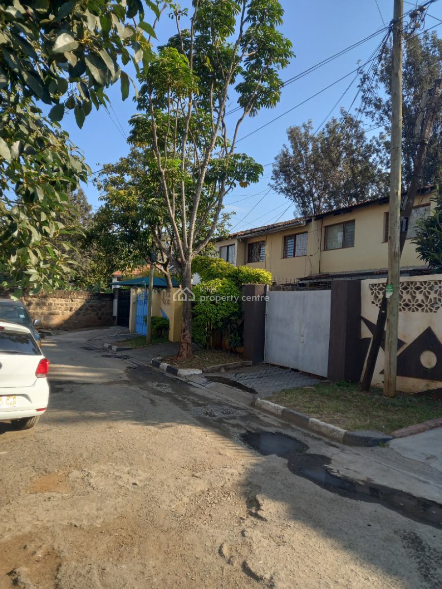 3 Bedrooms Semi-detached Maisonette + Ensuite Dsq, Magiwa Estate ,ngumo, Nairobi Central, Nairobi, Semi-detached Duplex for Sale