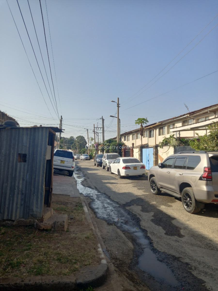 3 Bedrooms Semi-detached Maisonette + Ensuite Dsq, Magiwa Estate ,ngumo, Nairobi Central, Nairobi, Semi-detached Duplex for Sale